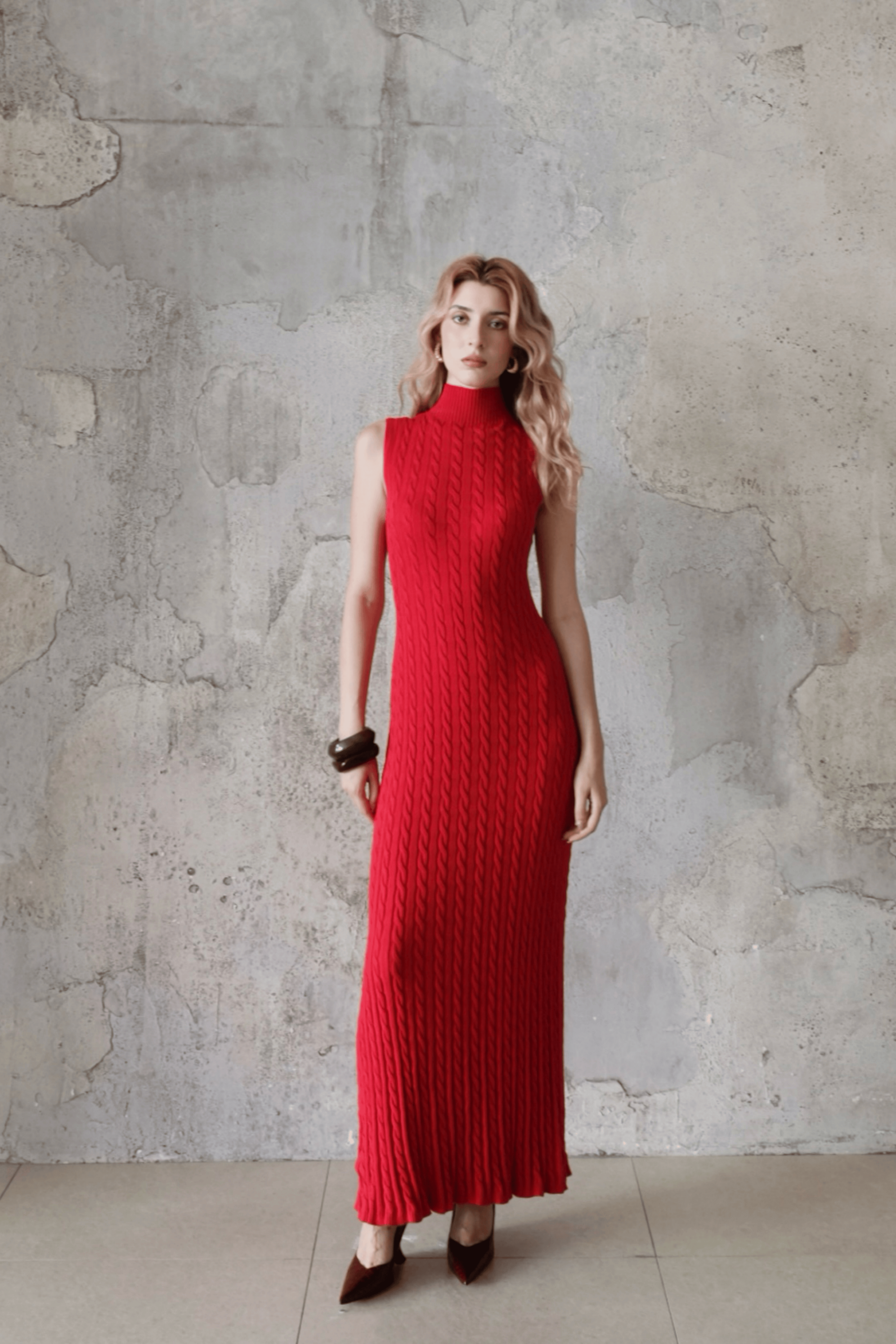 Last Sunset Sleeveless Turtleneck Cable Knit Maxi Dress – Elegant Winter Sweater Dress