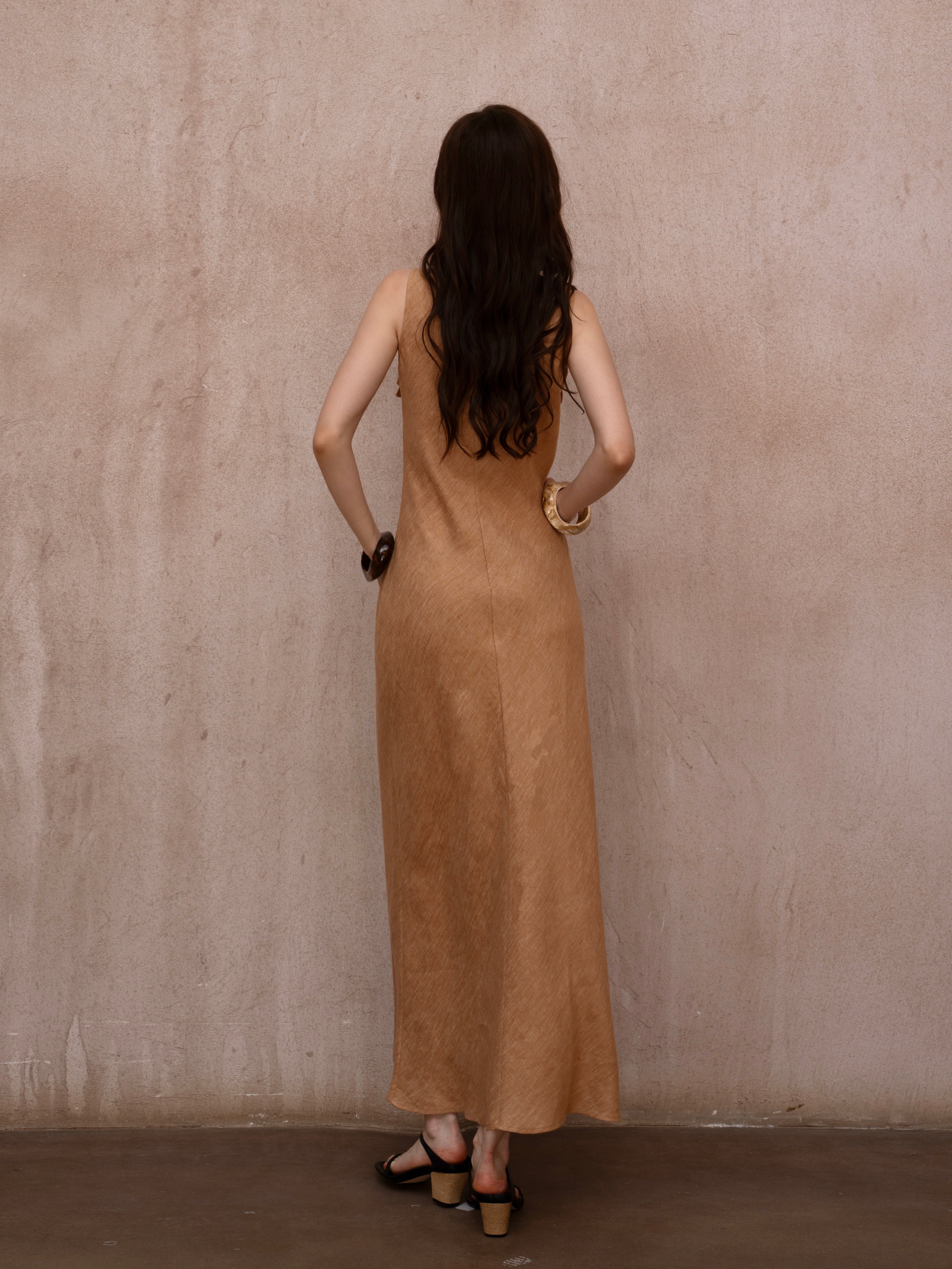 Last Sunset Caramel Linen Maxi Dress – Sleeveless Button-Front Summer Dress