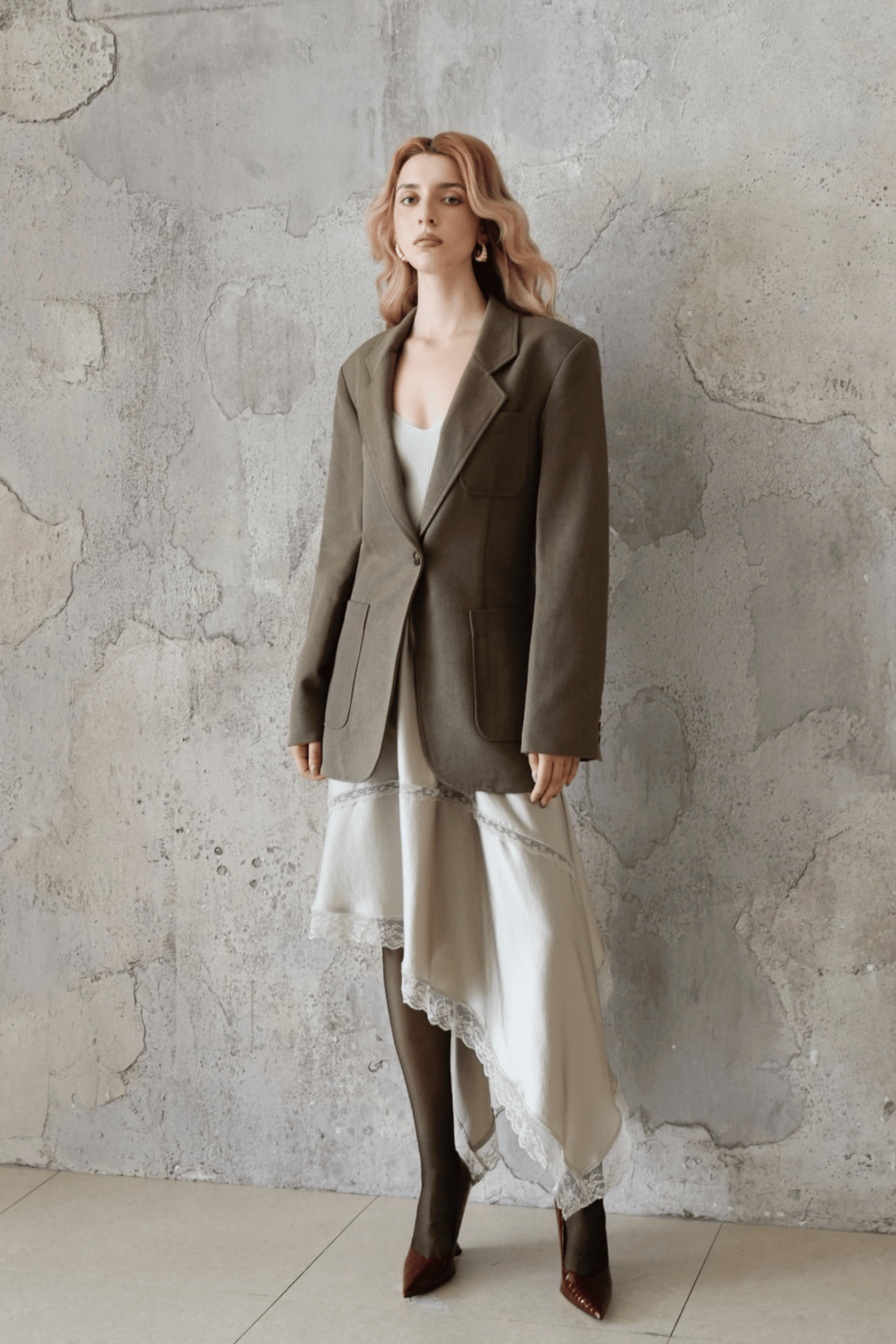 Last Sunset Oversized Khaki Blazer – Classic Single-Breasted Suit Jacket for Work, Casual & Layering