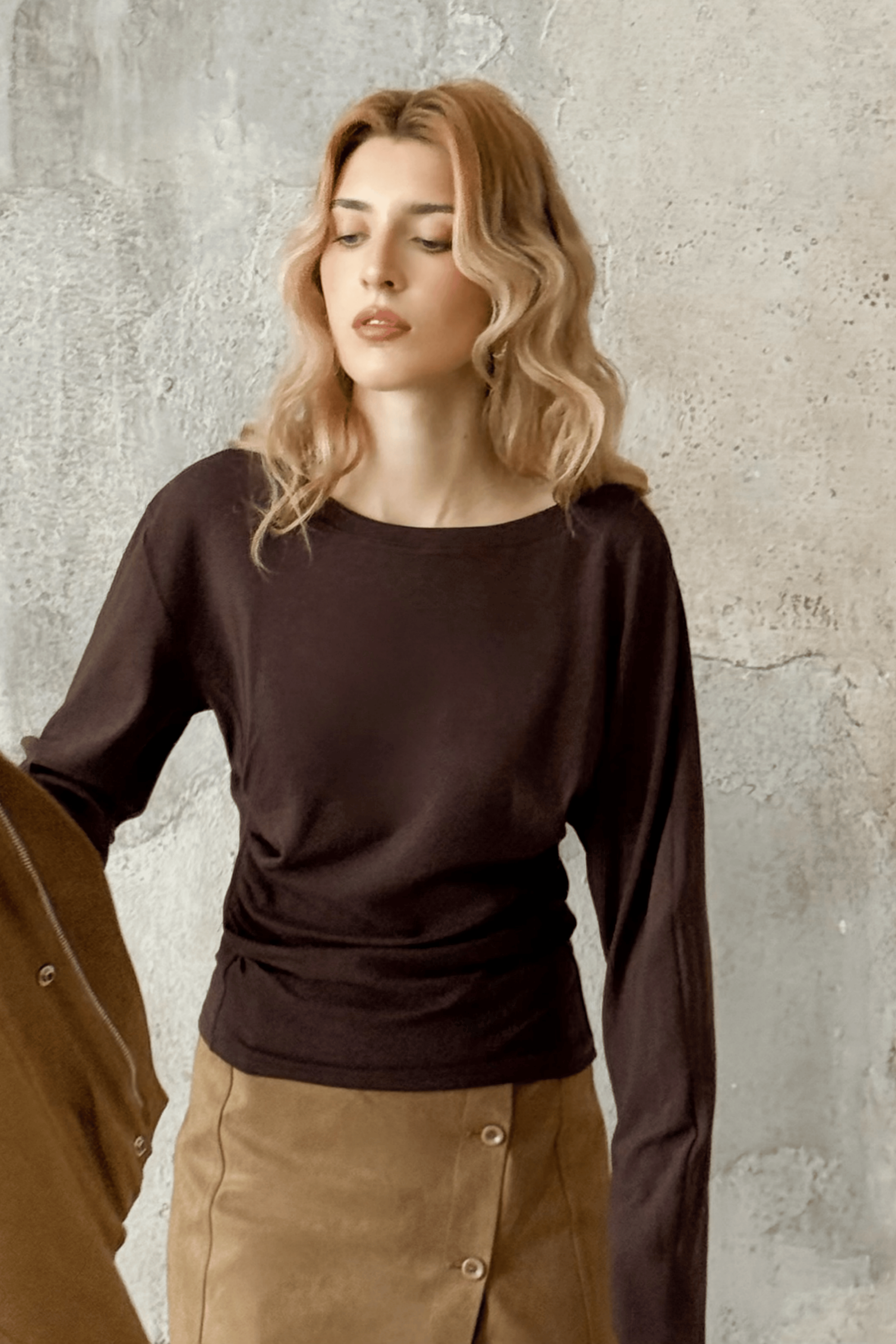 Last Sunset Classic Boat Neck Long Sleeve Tee – Slim Fit Ruched Detail Top